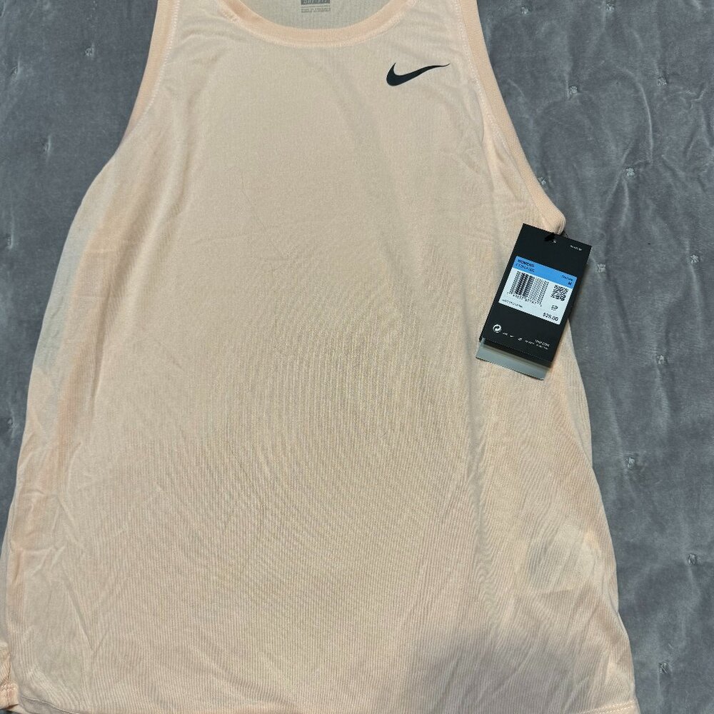 Nike Tee Tank Size Medium